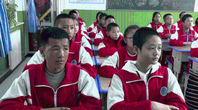 三十而已:梁正贤到底想干什么?让王漫妮住酒店,赵静语却住豪宅
