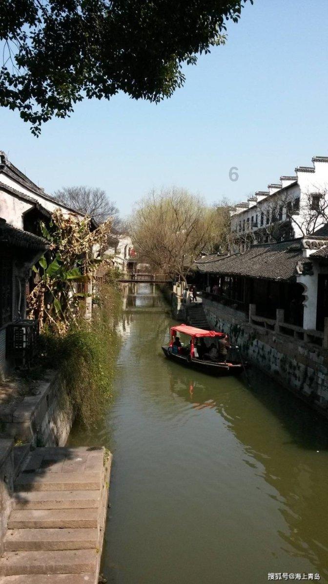 对于不少家里有娃的家庭来说换季就像“魔咒”，怎么给娃穿衣才是正确的？